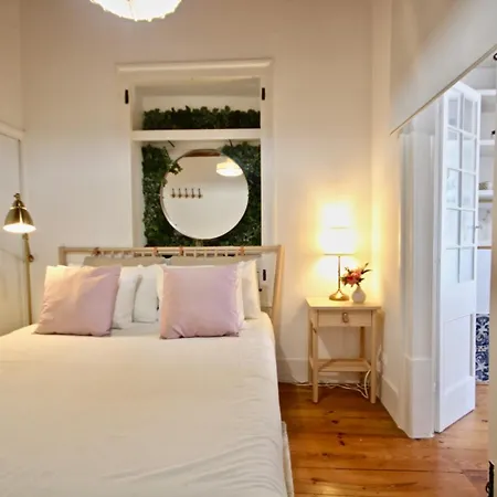 Apartment Akicity Alfama Azure *