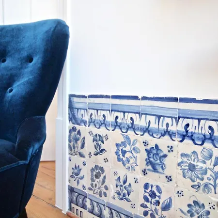 Akicity Alfama Azure Apartment *