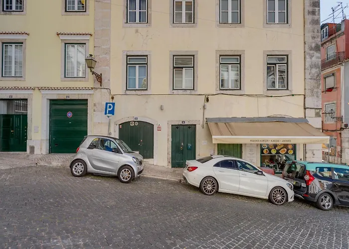 Akicity Alfama Azure Apartment Lisbon