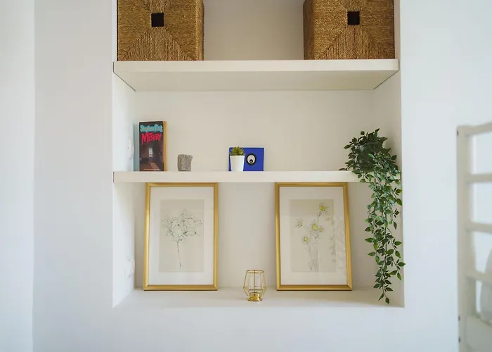 Akicity Alfama Azure Apartment